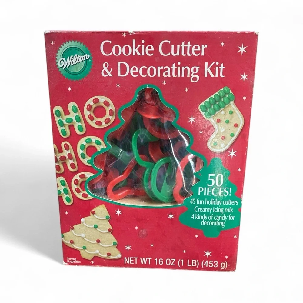 Vintage 2008 Wilton 45 piece Holiday Cookie Cutter Kit - Red and Green